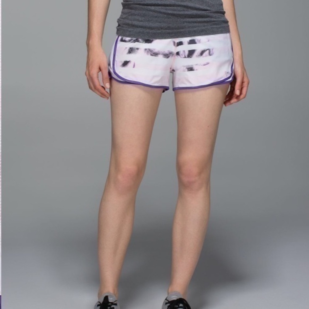 Lululemon Super Squad Short Size 6